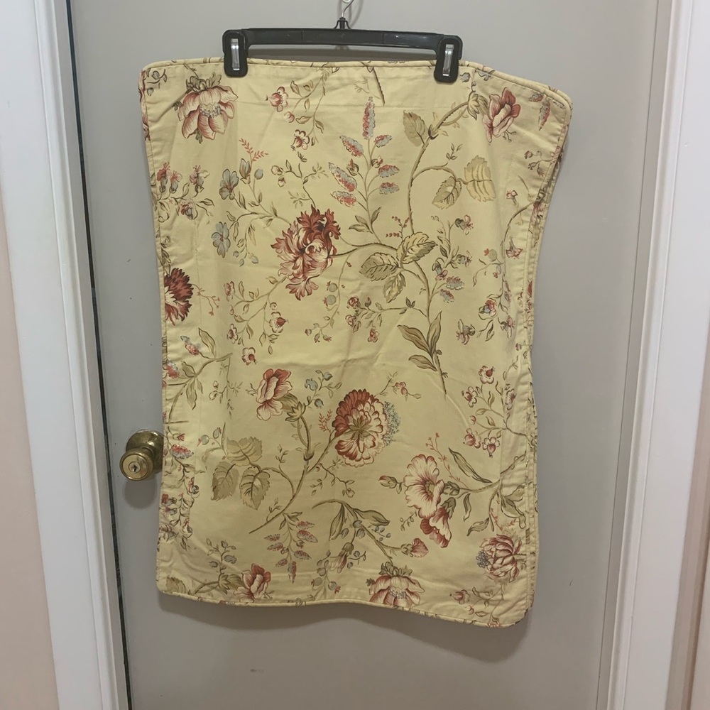 Vintage Country Cottage Shams